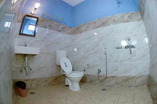 ורנאסי Hotel Ajaya חדר תמונה