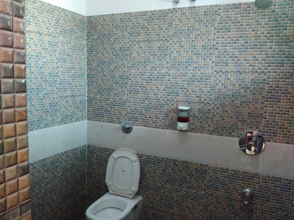 ורנאסי Hotel Ajaya חדר תמונה